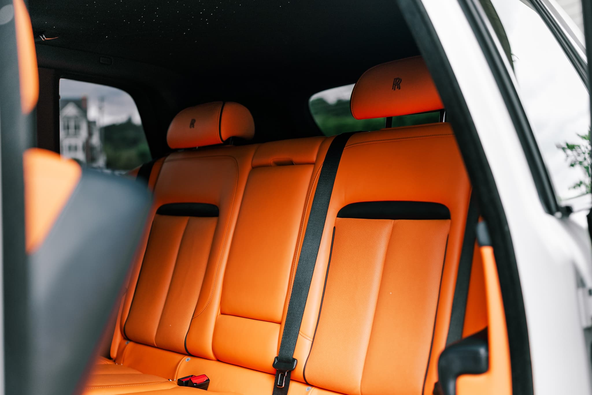 Rolls Royce Cullinan Black Badge view 3